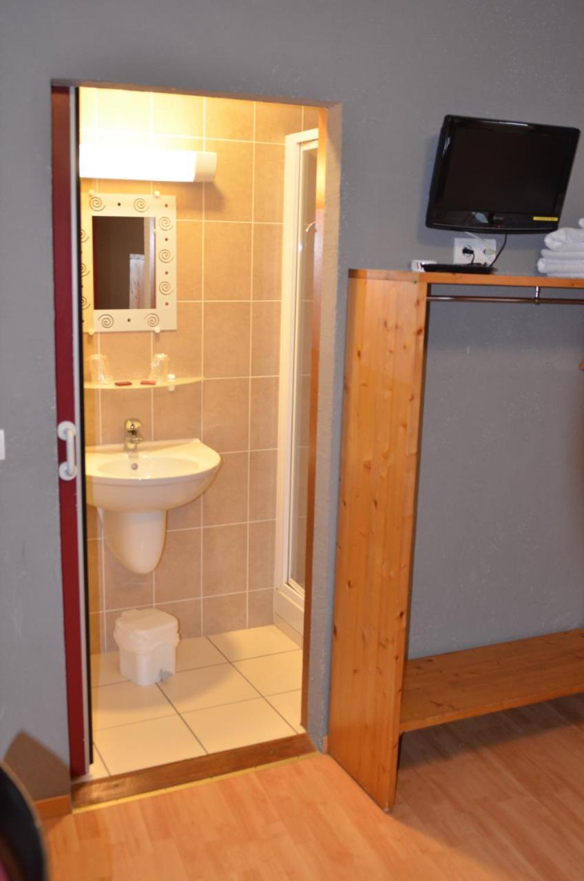 Hotel Au Fil De L'Eau Seyssel Exteriör bild
